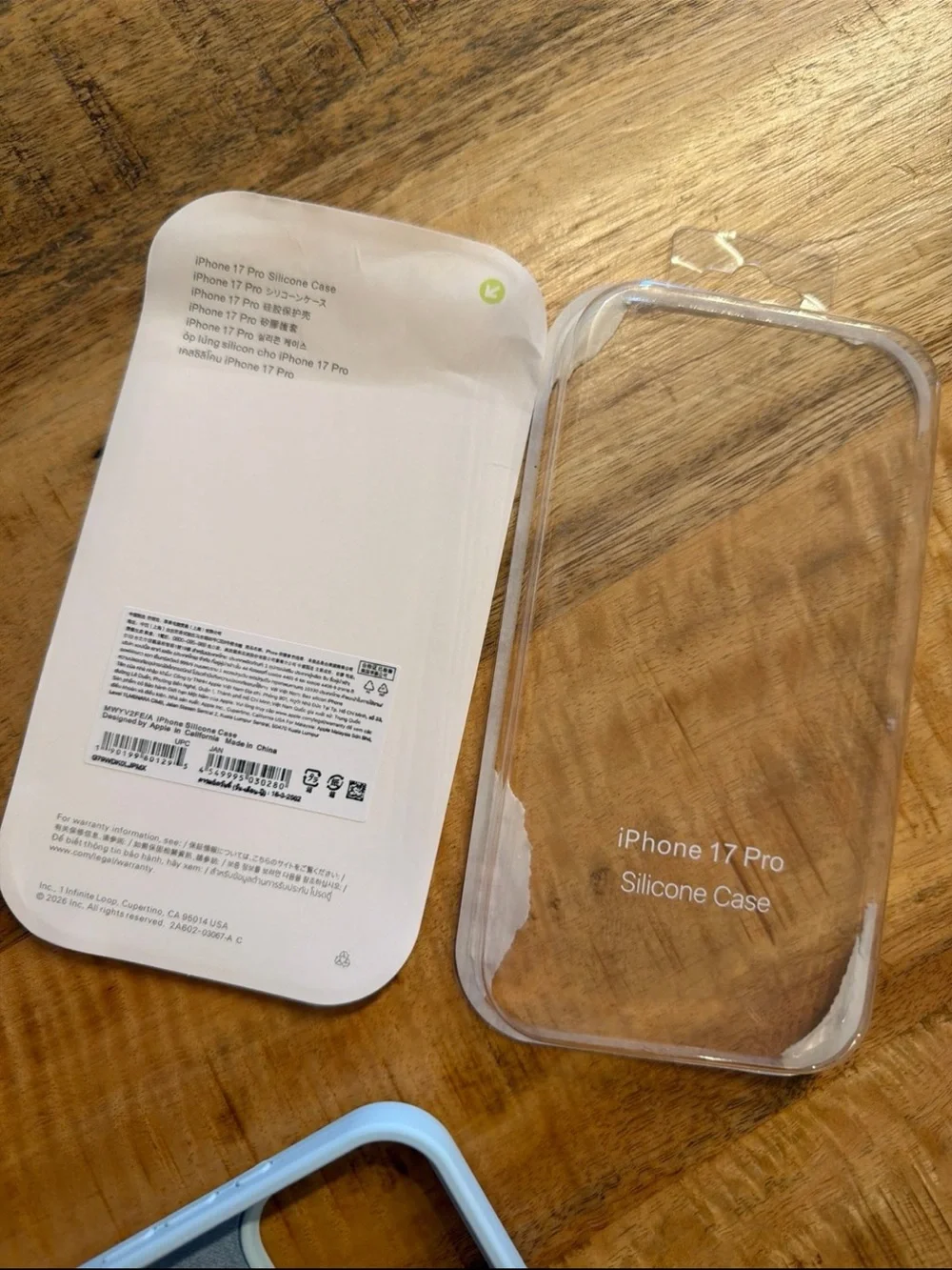 Apple iPhone 17 Pro Silicone Case - Sky Blue